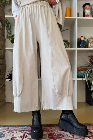 Bennie Quirky Barrel Pant Calico Pin Stripe